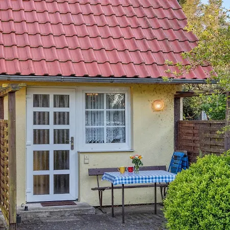 Ferienhaus Bodstedt Hébergement de vacances *